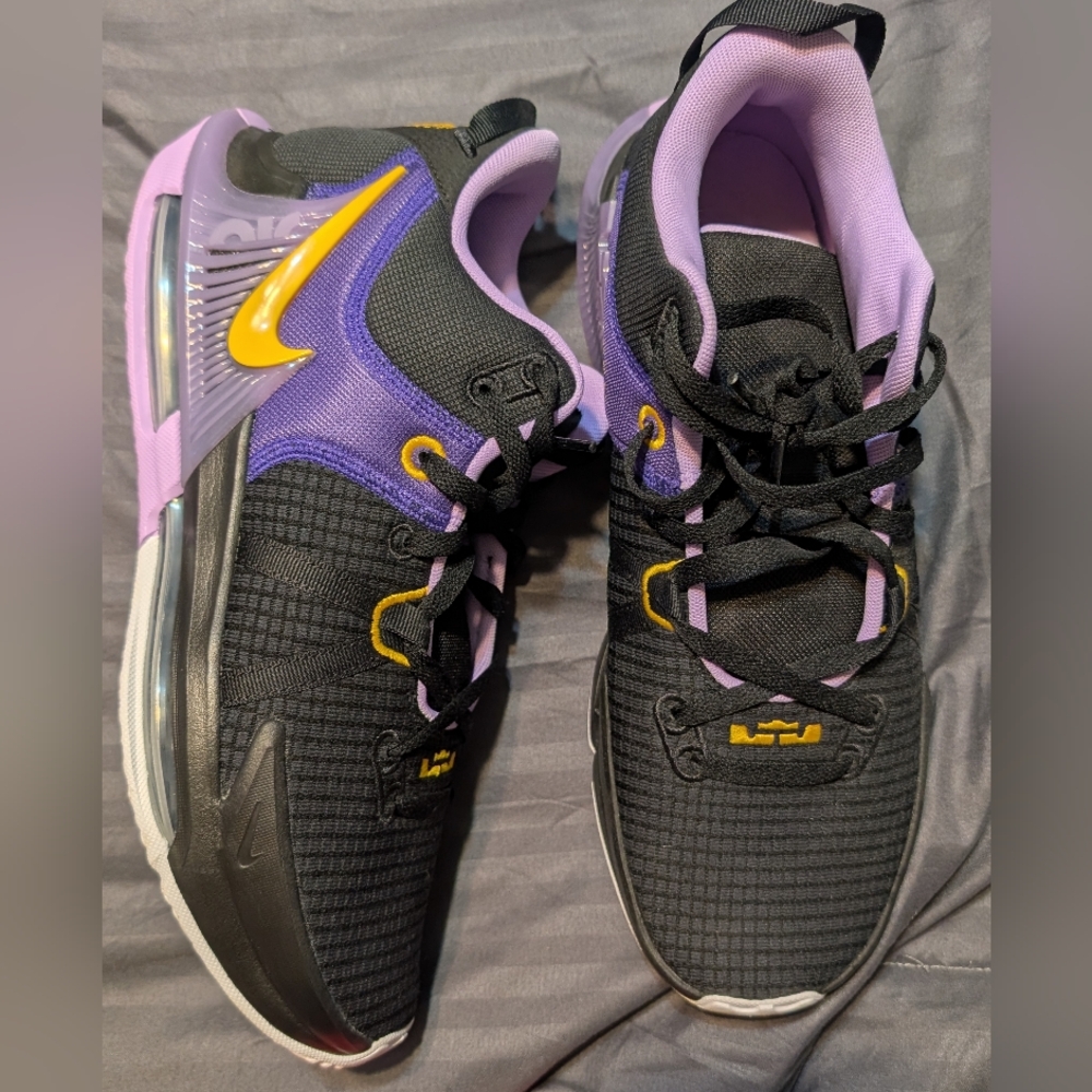 Nike Men's Black and Purple Sneakers with Yellow Accents